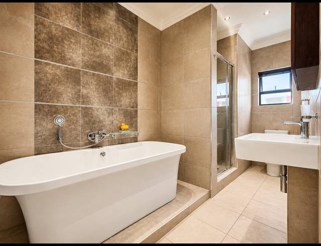 2 BEDROOM TOWNHOUSE FOR SALE IN THREE RIVERS